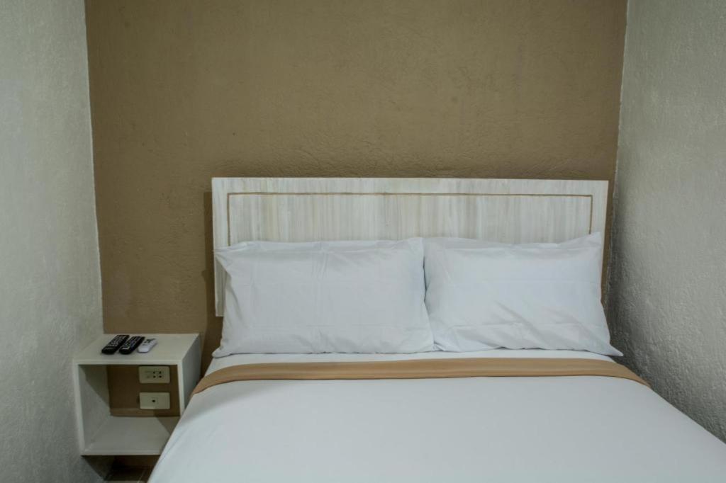 Hotel Avenija Olongapo Eksteriør billede